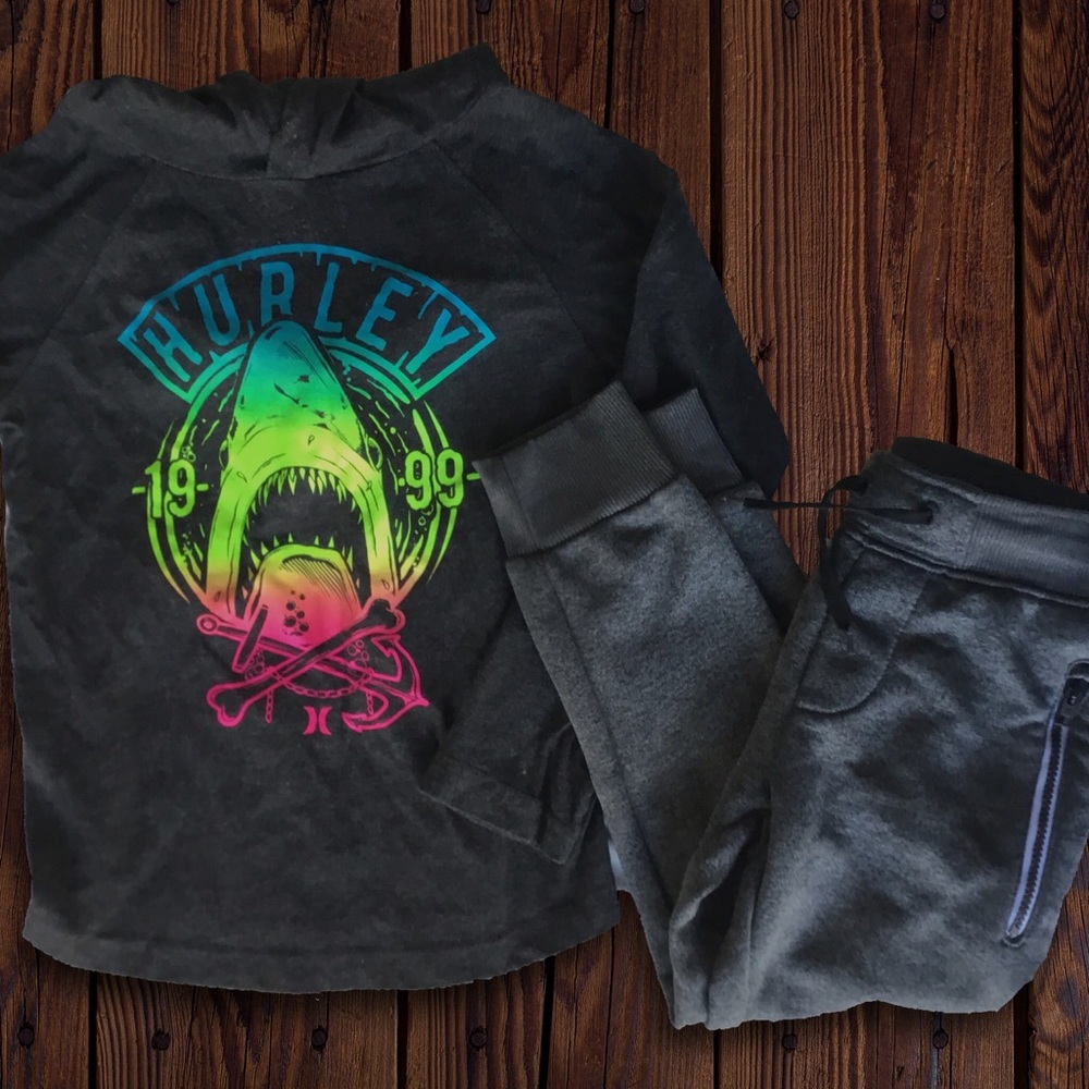 Boys Hurley set